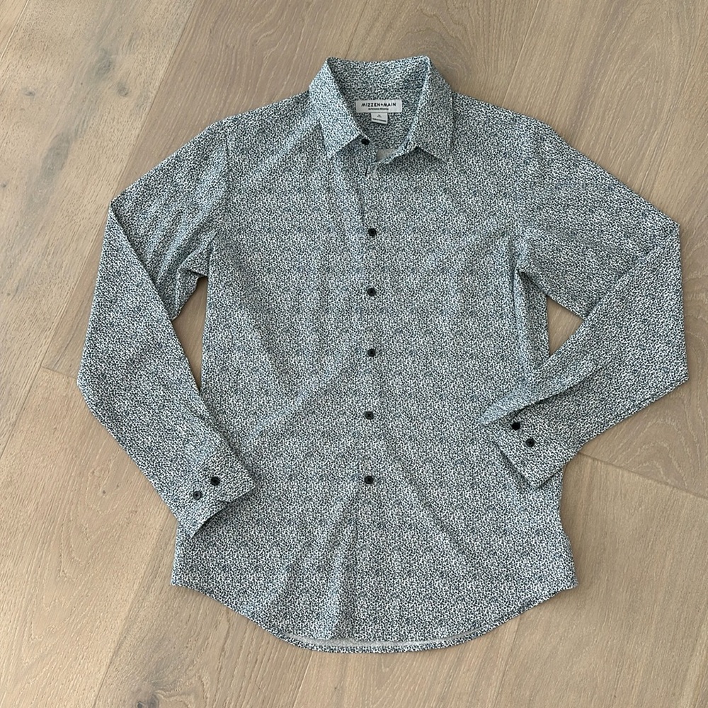 Men’s Mizzen + Main Performance Dress Shirt (size M) long-sleeve floral pattern